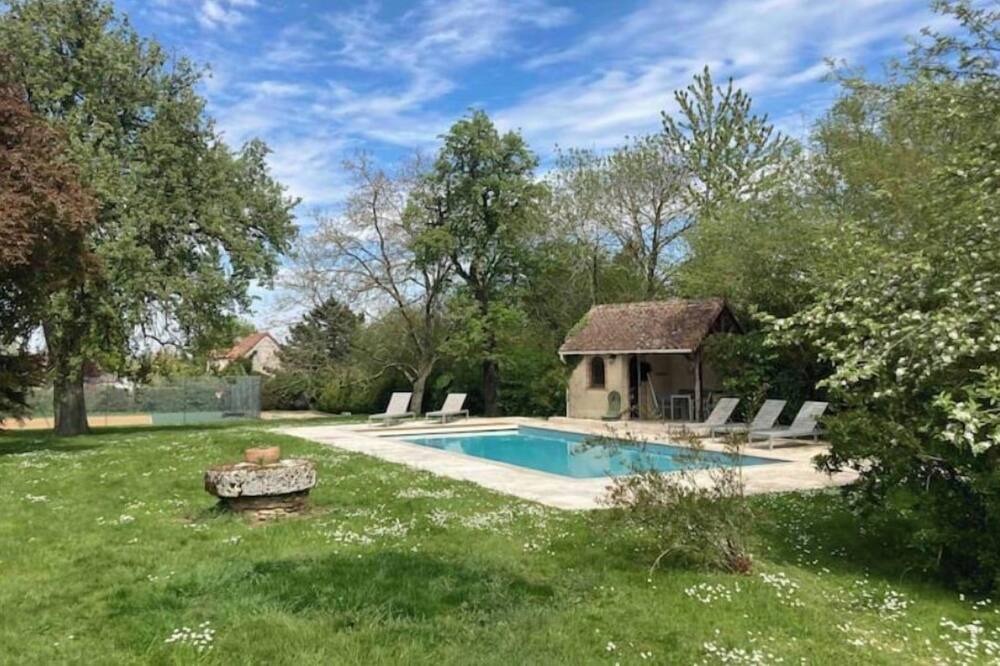 Photo of Outdoor in Les Essarts-les-Sezanne