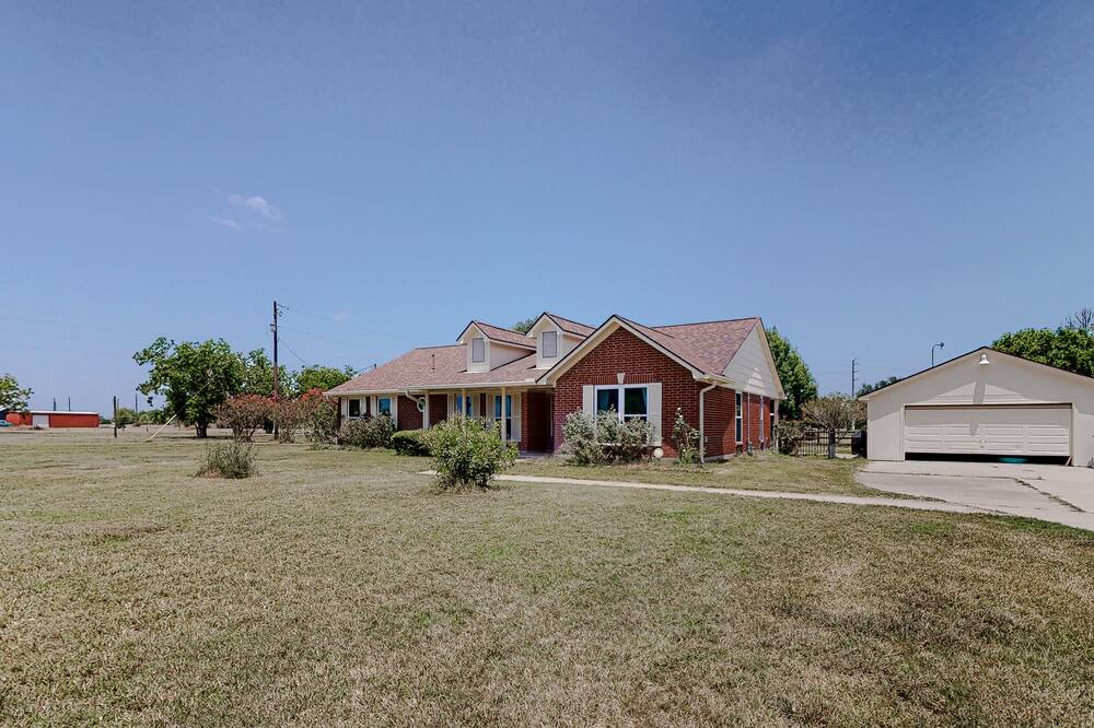 Photo of Others in Rosenberg