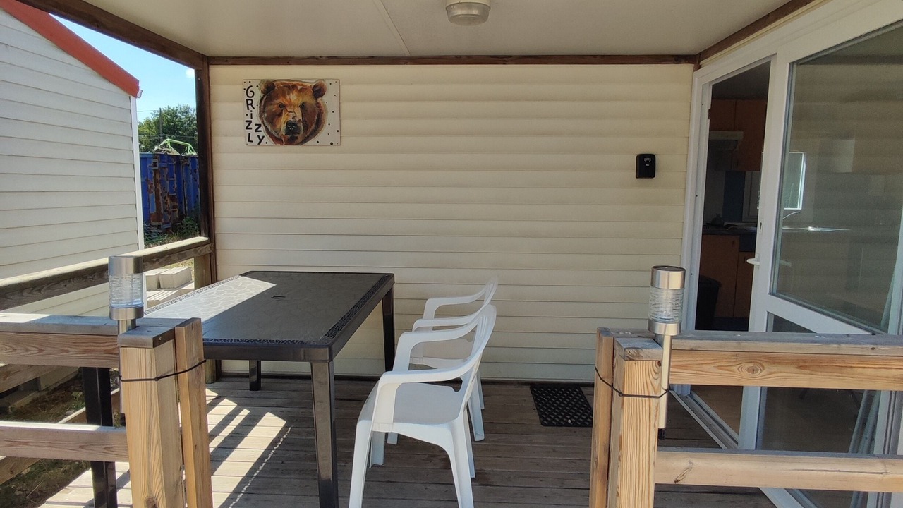 Photo of Patio Balcony in Lancin