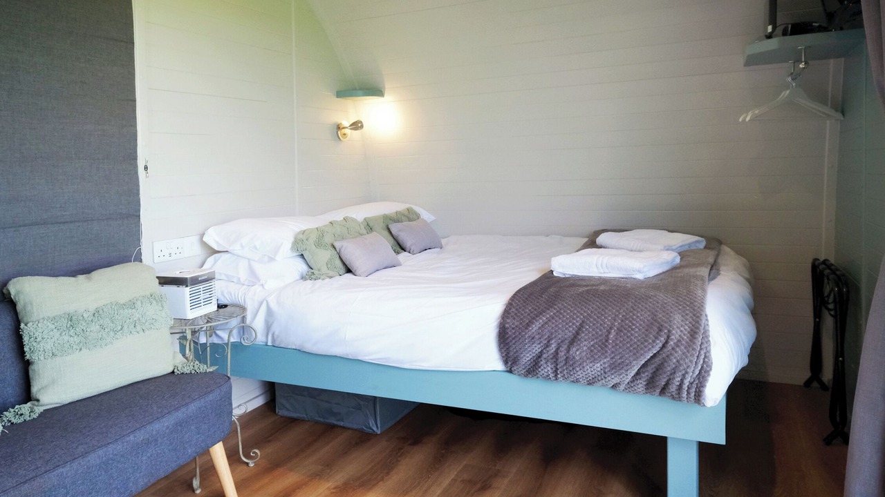 Photo of Others in Skewen