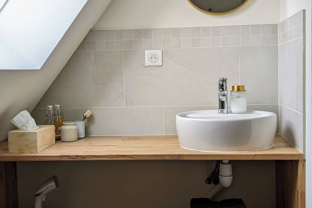 Photo of Bathroom in Inzinzac-Lochrist