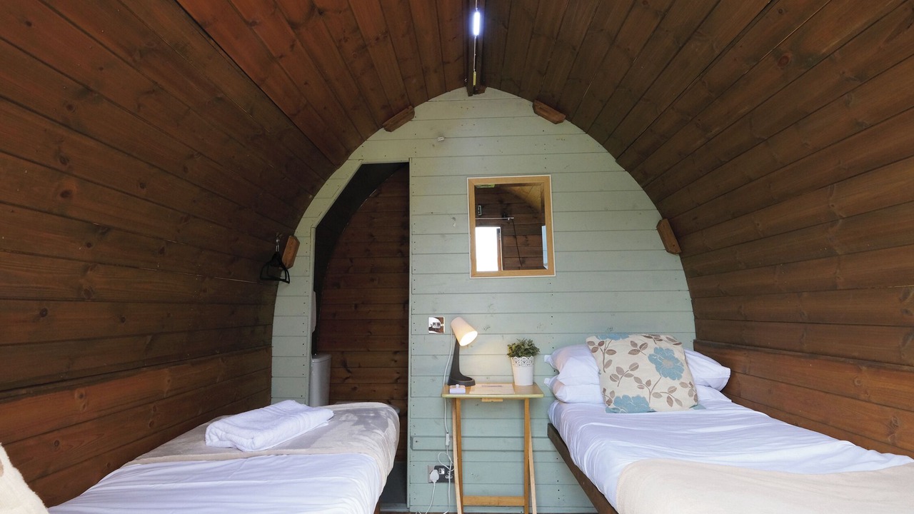 Photo of Others in Skewen