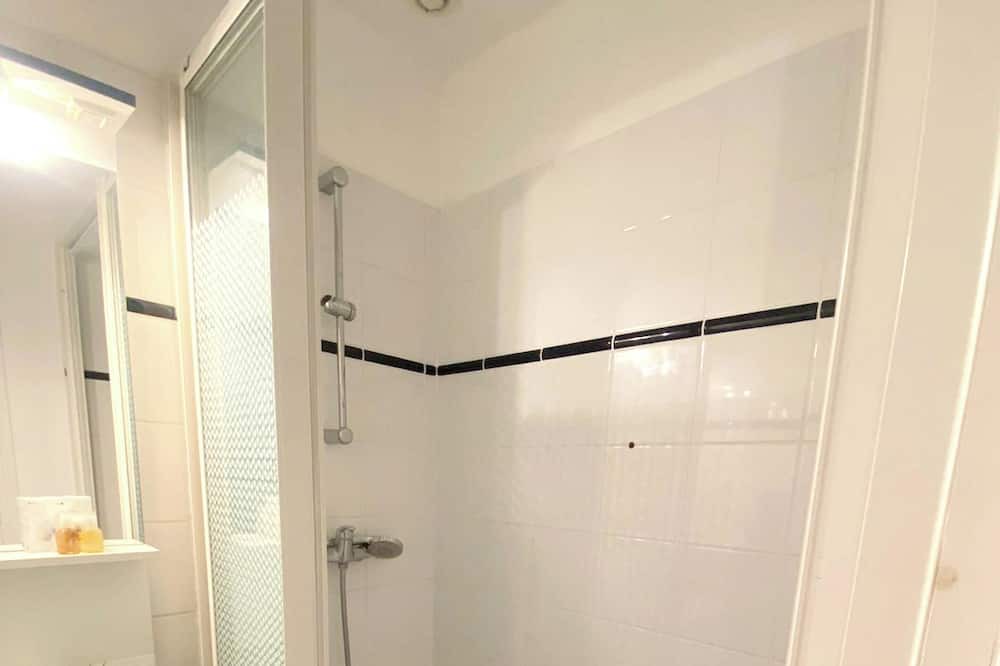 Photo of Bathroom in Nemours