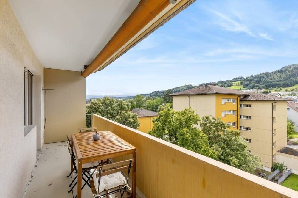 Photo of Patio Balcony in Uster District