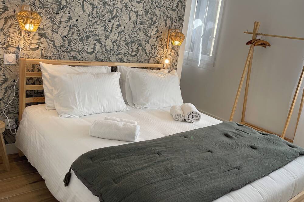 Photo of Bedroom in Entraigues-sur-la-Sorgue