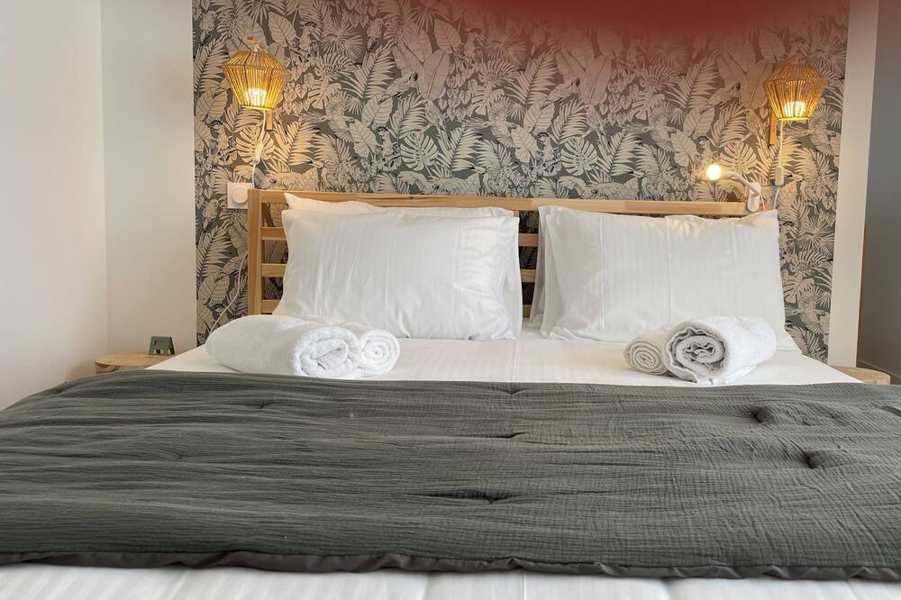 Photo of Bedroom in Entraigues-sur-la-Sorgue