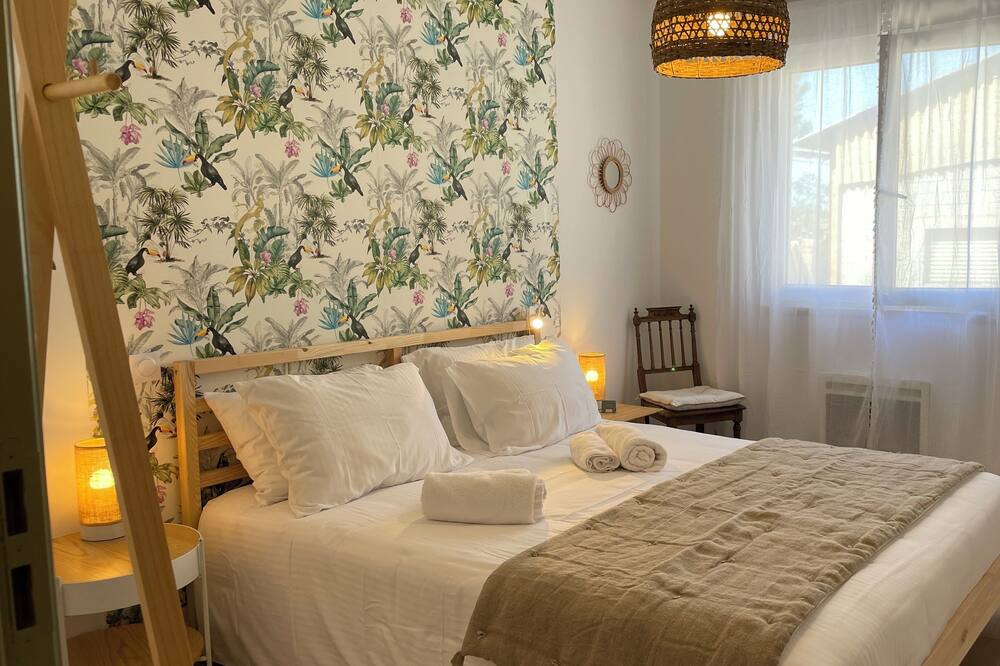 Photo of Bedroom in Entraigues-sur-la-Sorgue