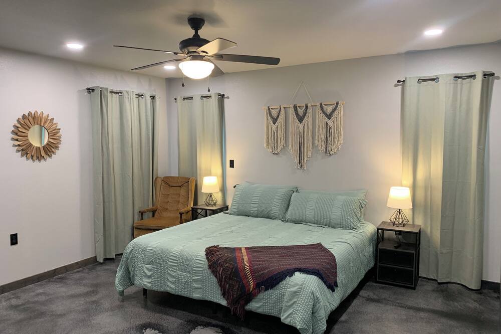 Photo of Bedroom in Cookson
