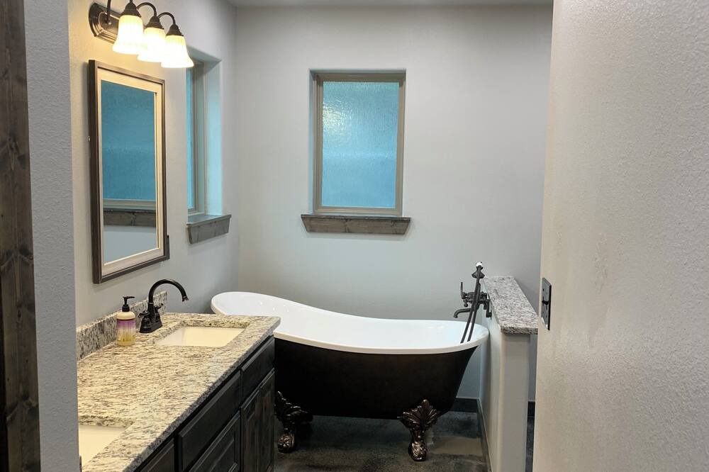 Photo of Bathroom in Cookson