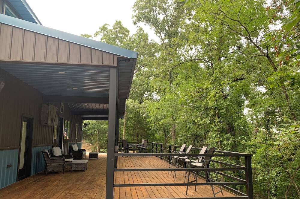 Photo of Outdoor in Cookson