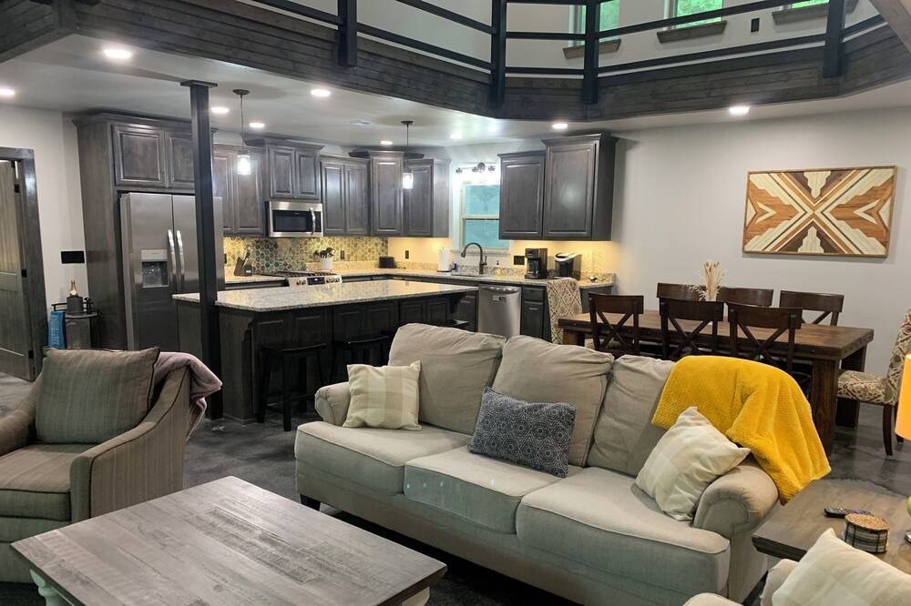 Photo of Livingroom in Cookson
