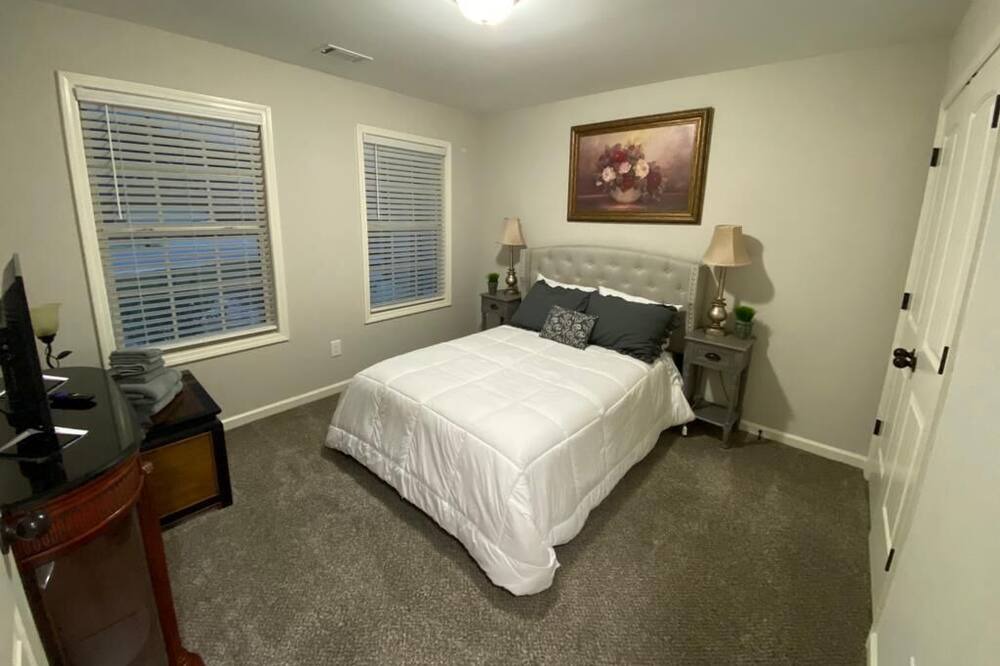Photo of Bedroom in Winder