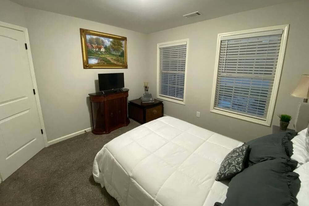 Photo of Bedroom in Winder