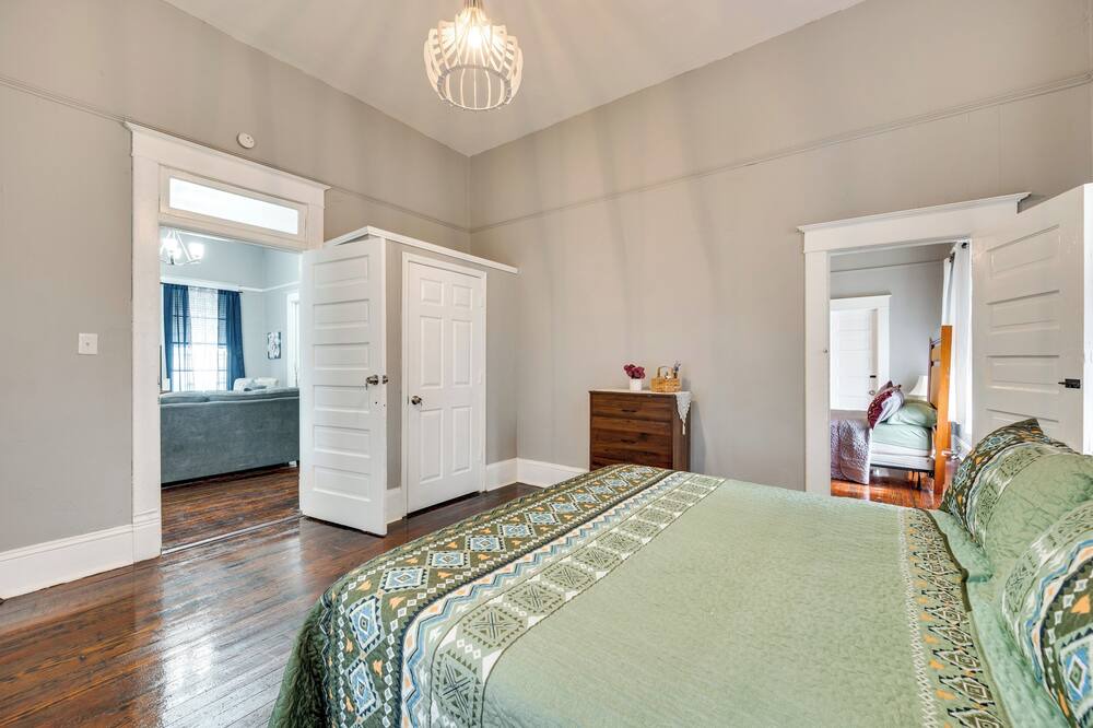 Photo of Bedroom in Macon