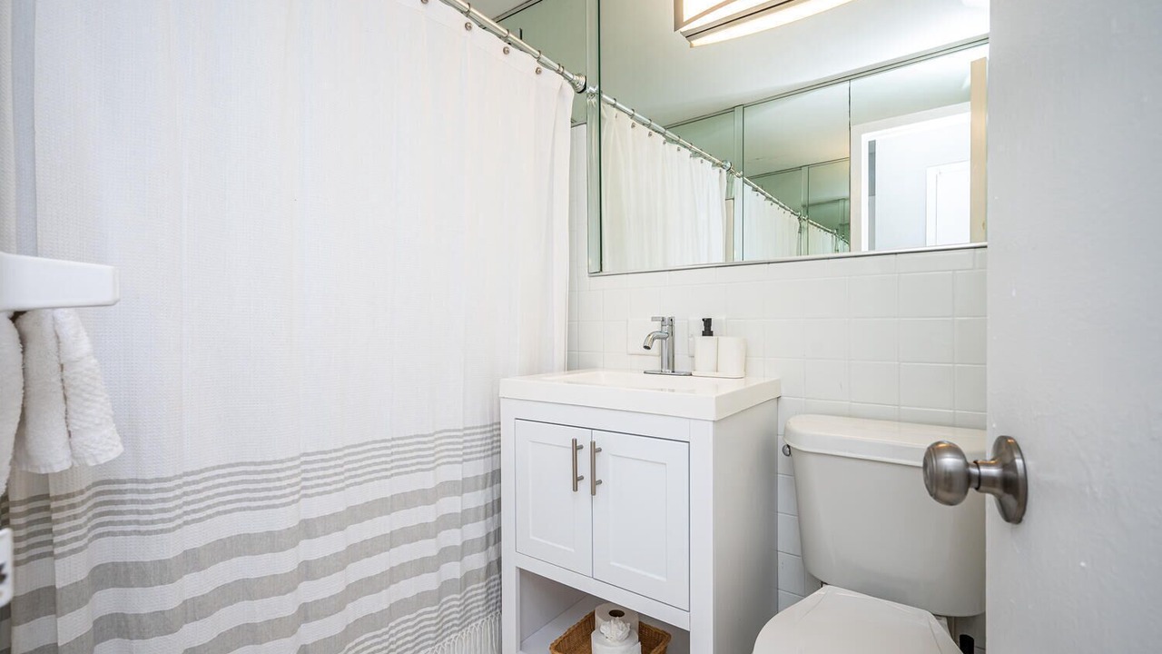 Photo of Bathroom in Downtown Atlanta