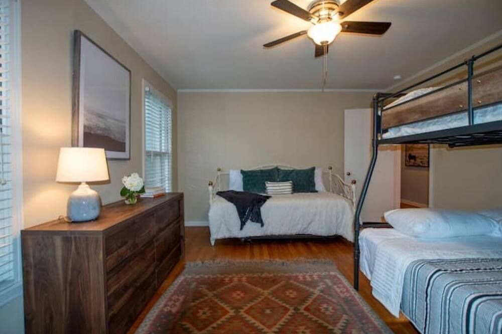 Photo of Bedroom in Wichita Falls