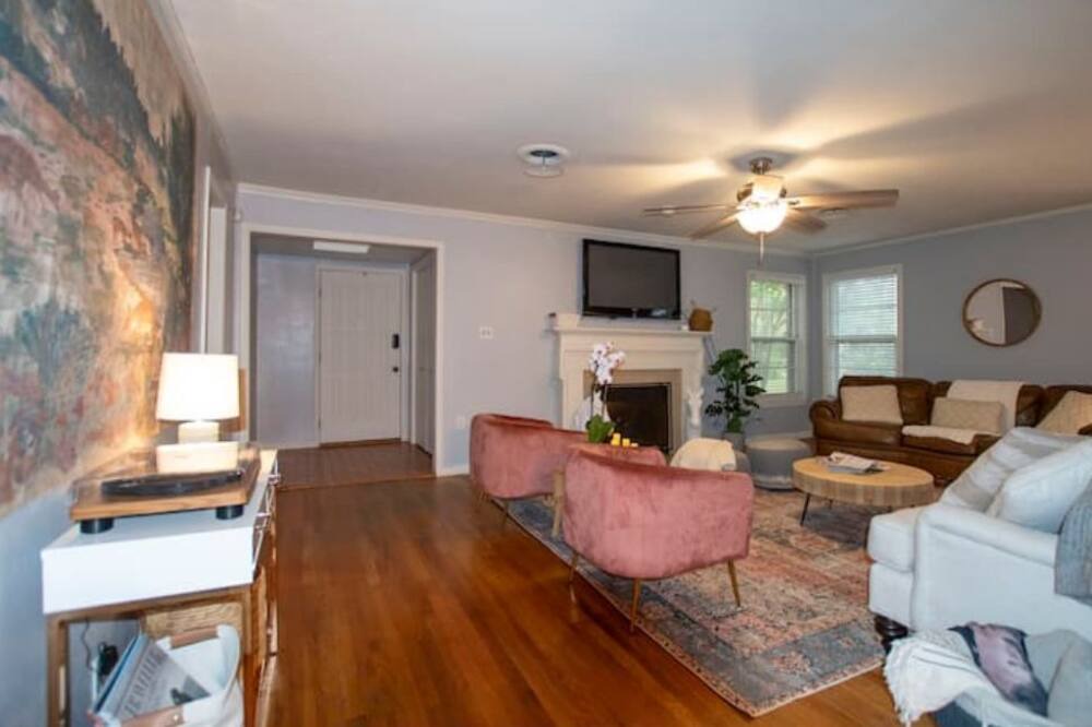 Photo of Livingroom in Wichita Falls