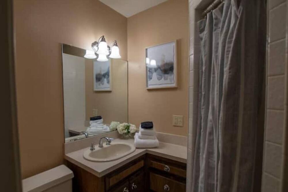 Photo of Bathroom in Wichita Falls
