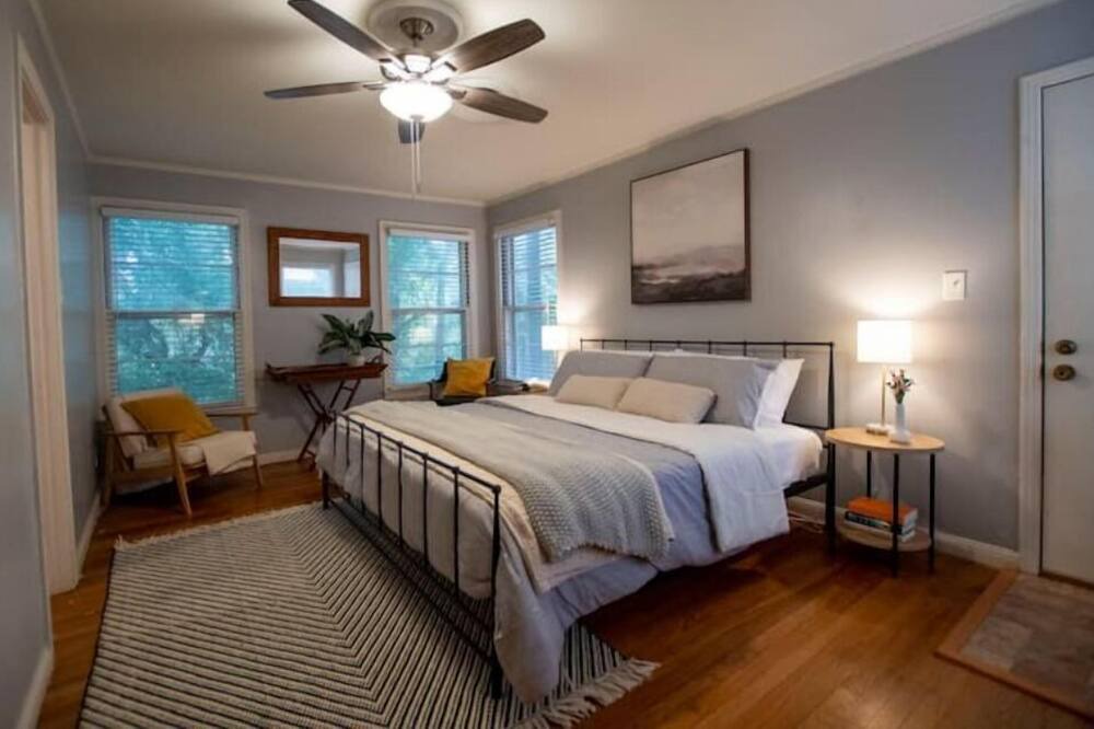 Photo of Bedroom in Wichita Falls