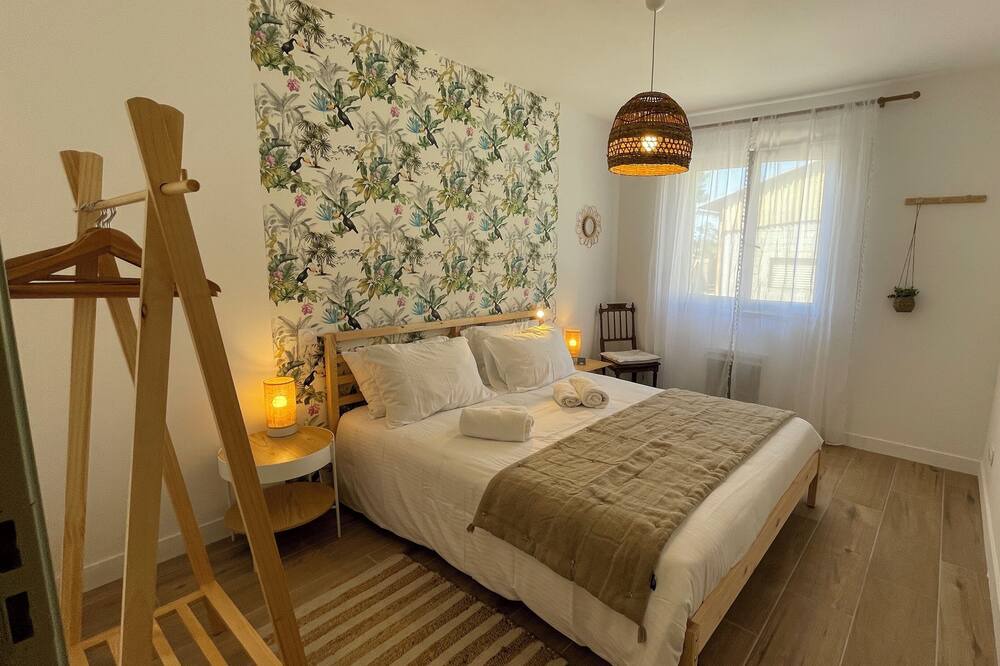 Photo of Bedroom in Entraigues-sur-la-Sorgue