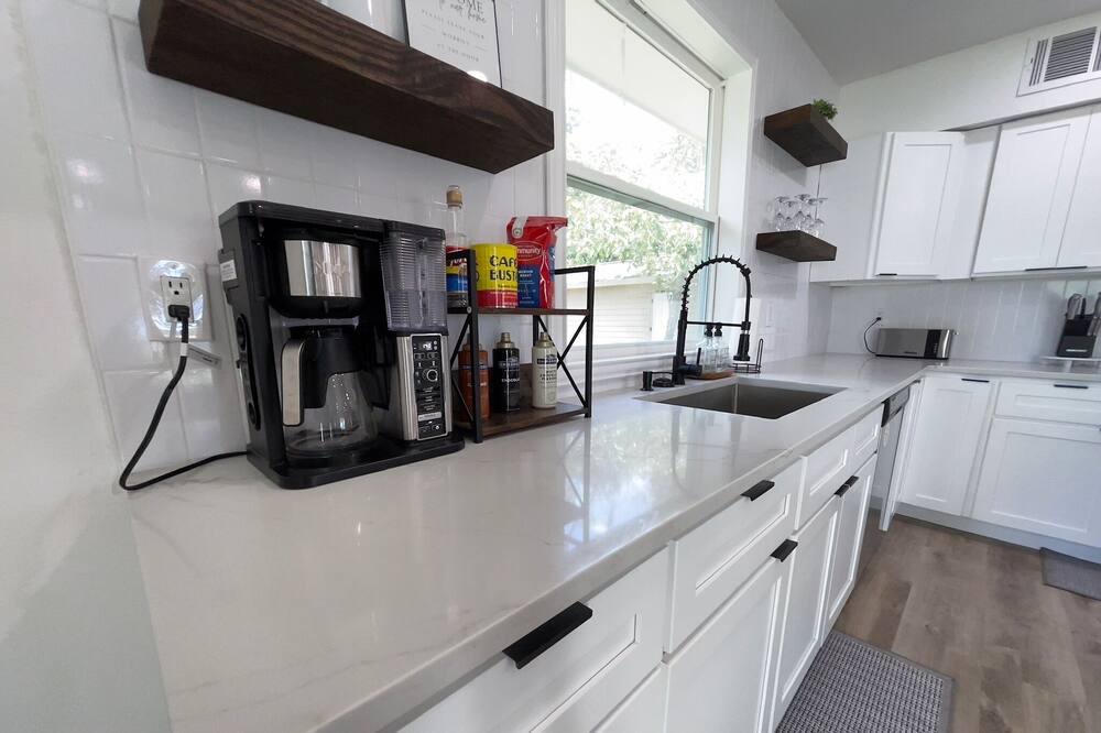 Photo of Kitchen in Alvin