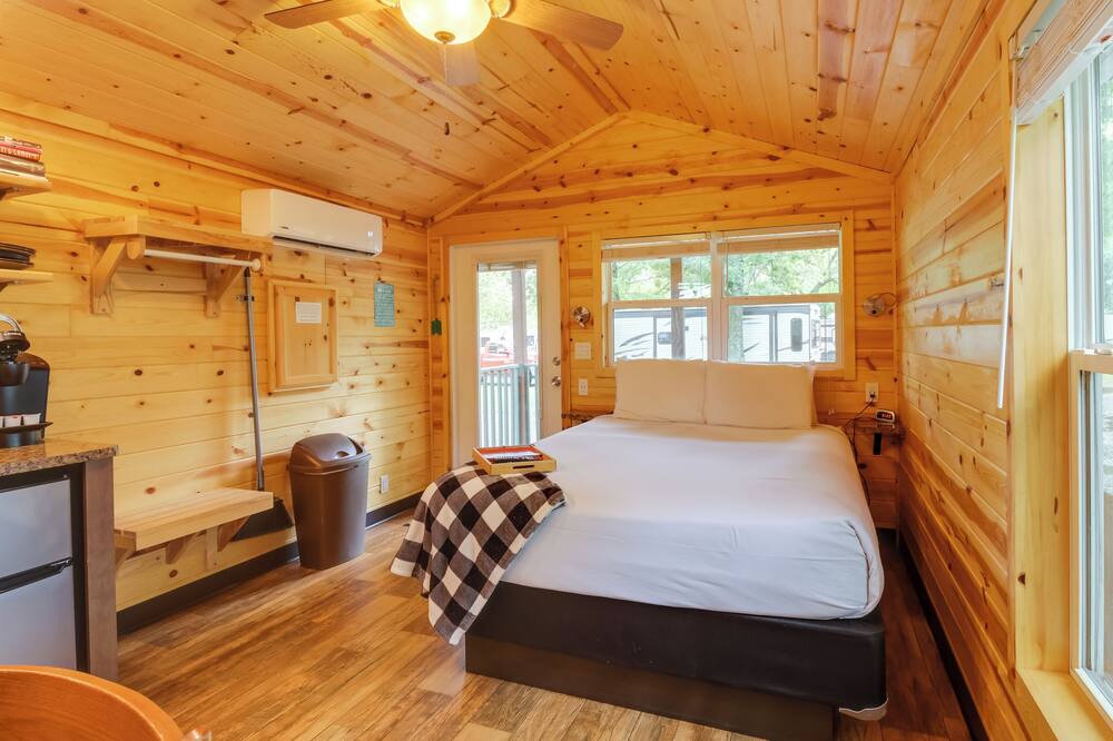 Photo of Bedroom in Sallisaw