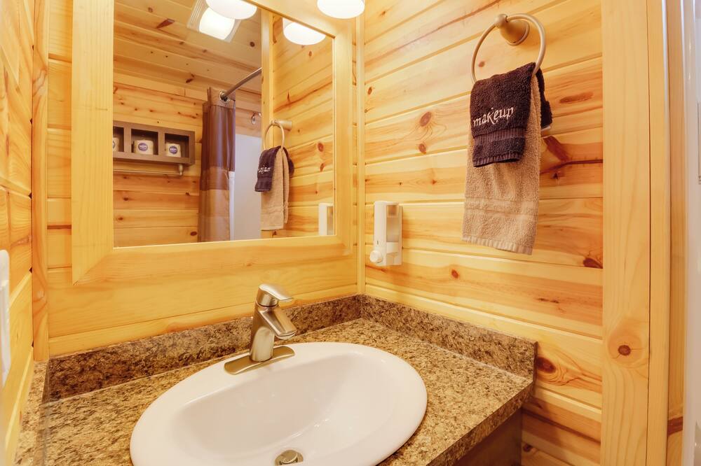 Photo of Bathroom in Sallisaw