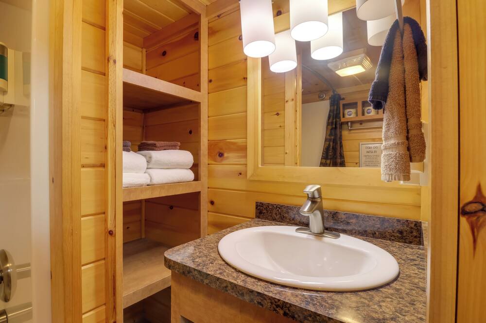 Photo of Bathroom in Sallisaw