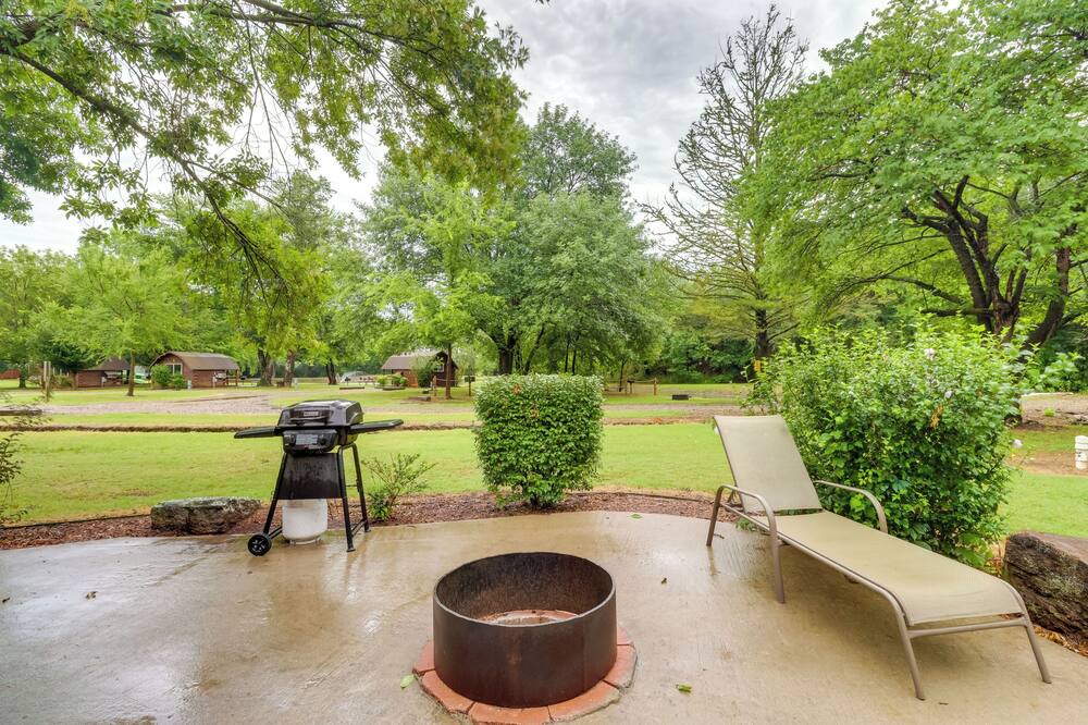 Photo of Outdoor in Sallisaw
