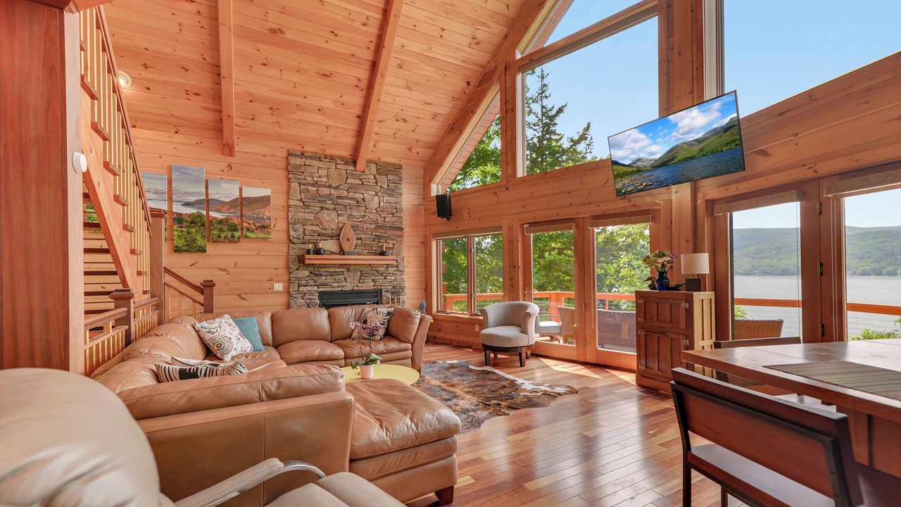 Photo of Livingroom in Holcomb
