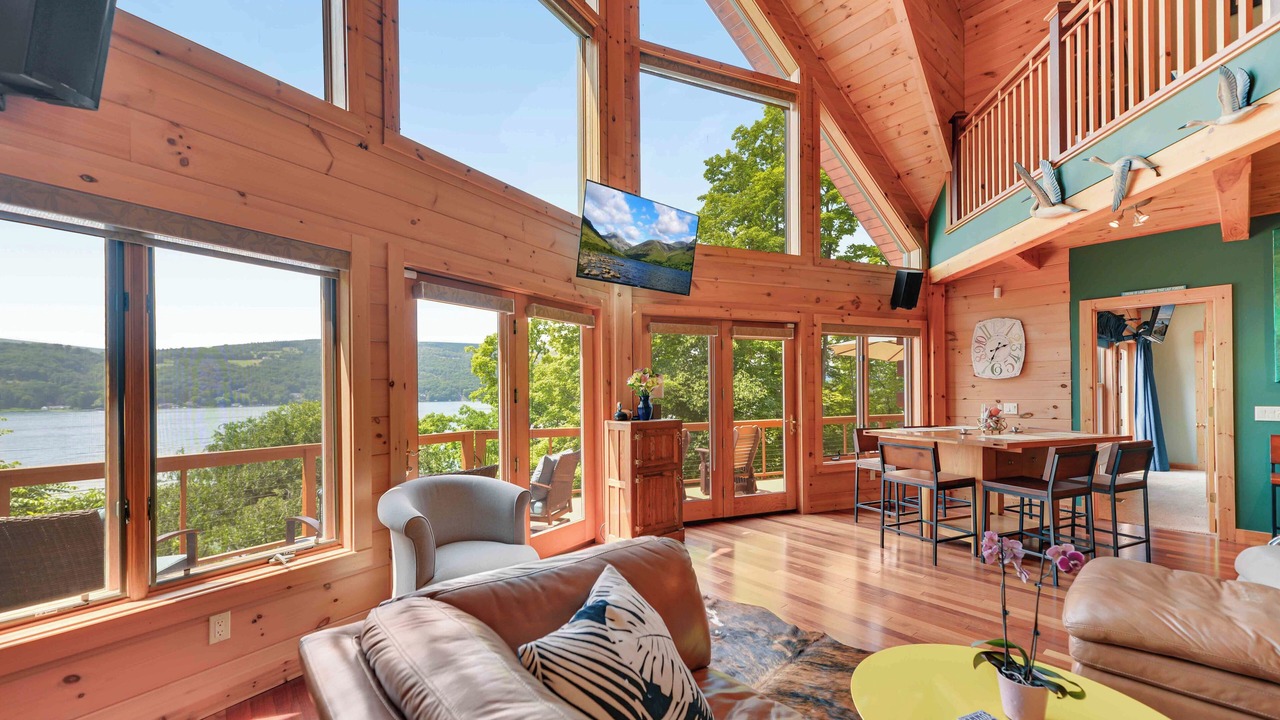 Photo of Livingroom in Holcomb