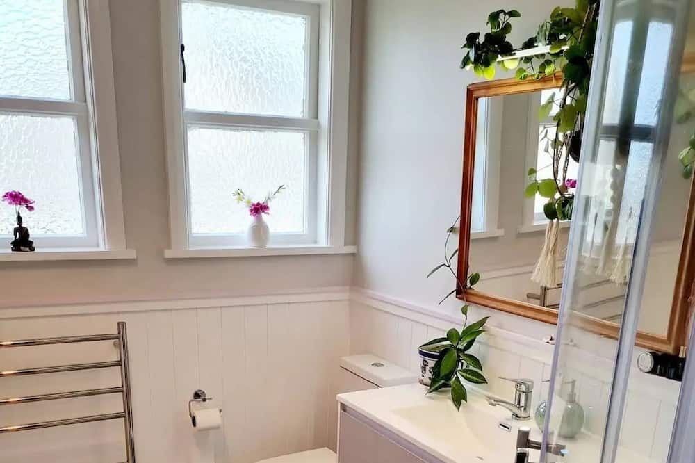 Photo of Bathroom in Titahi Bay