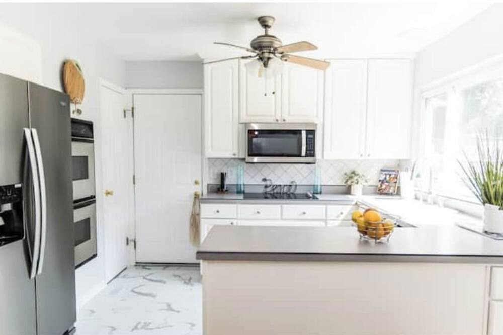 Photo of Kitchen in Glencoe