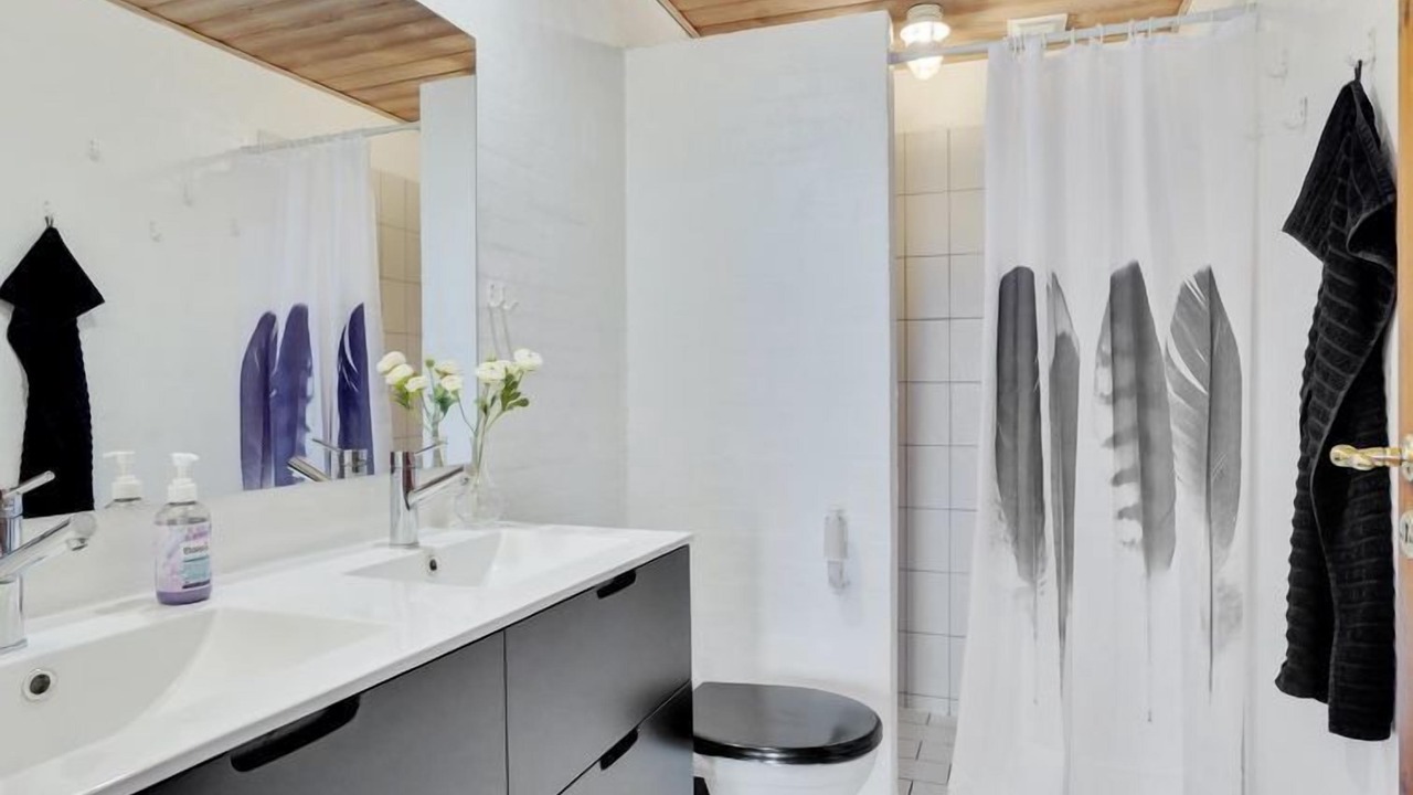 Photo of Bathroom in Lild Strand