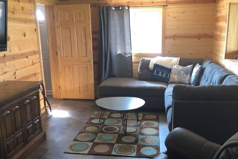 Photo of Livingroom in Crofton