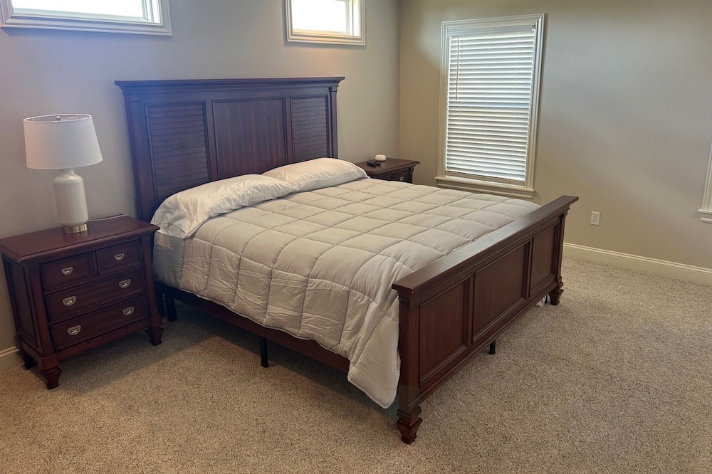Photo of Bedroom in Crestline