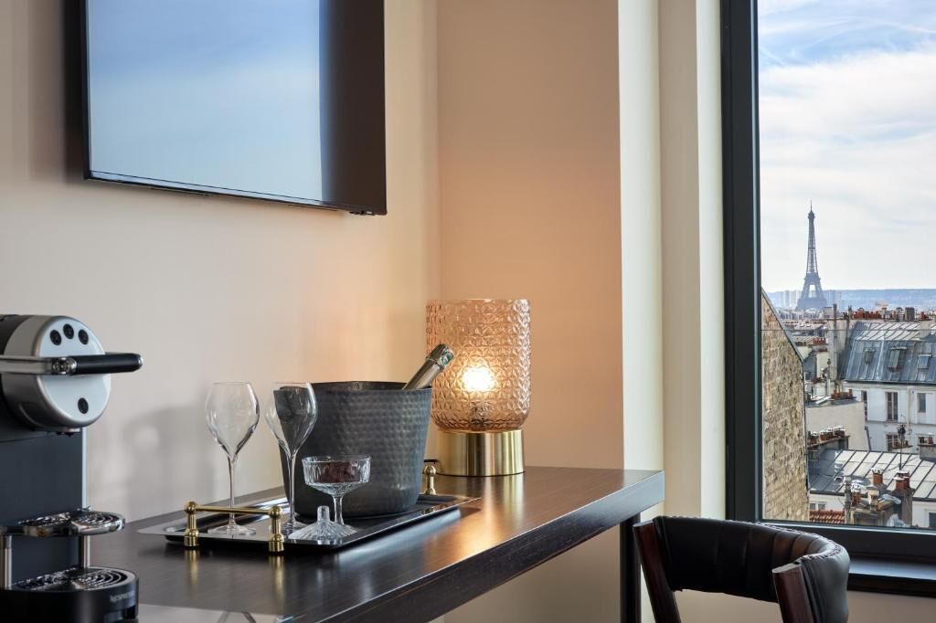 Photo of Bedroom in 17th Arrondissement