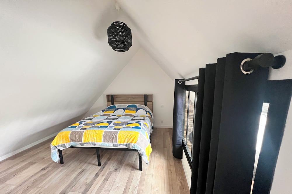 Photo of Bedroom in Henon