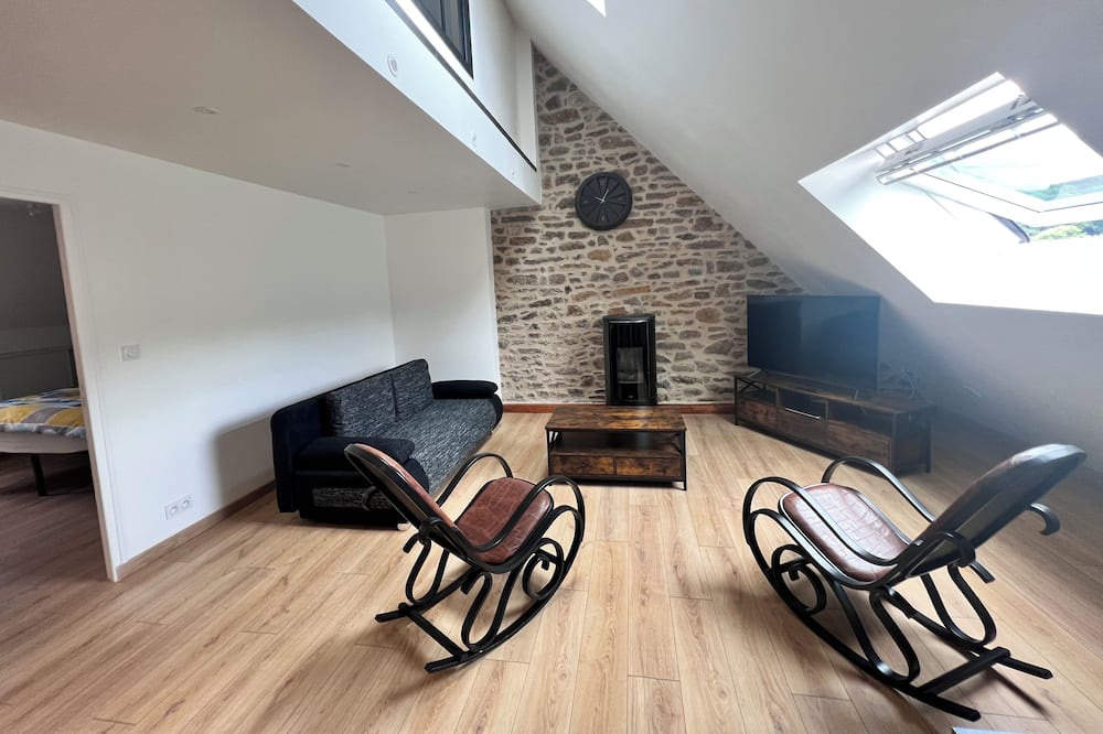 Photo of Others in Henon