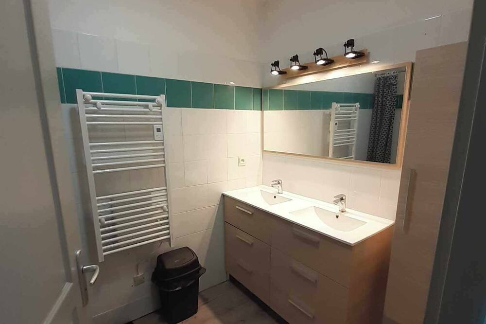 Photo of Bathroom in Bias