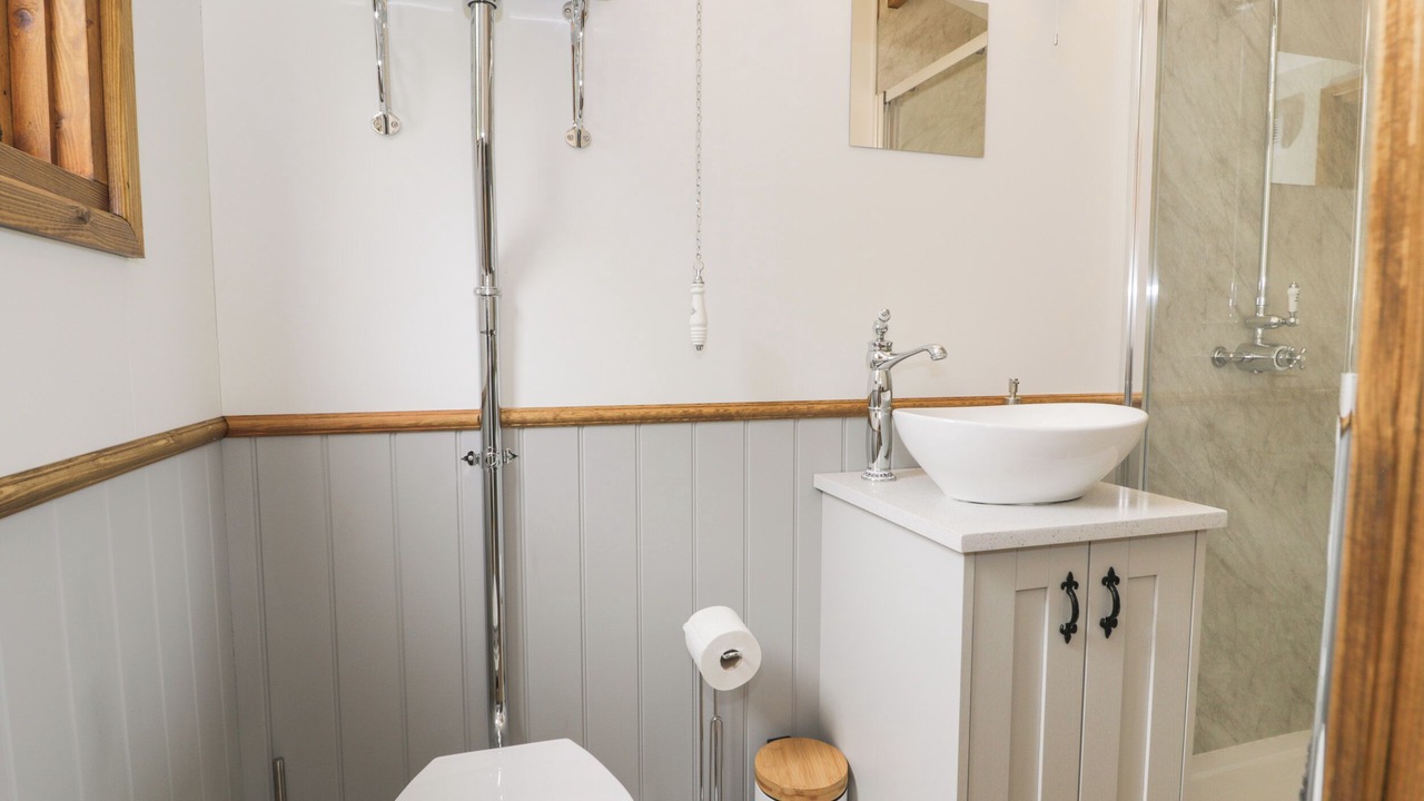 Photo of Others in Acrefair