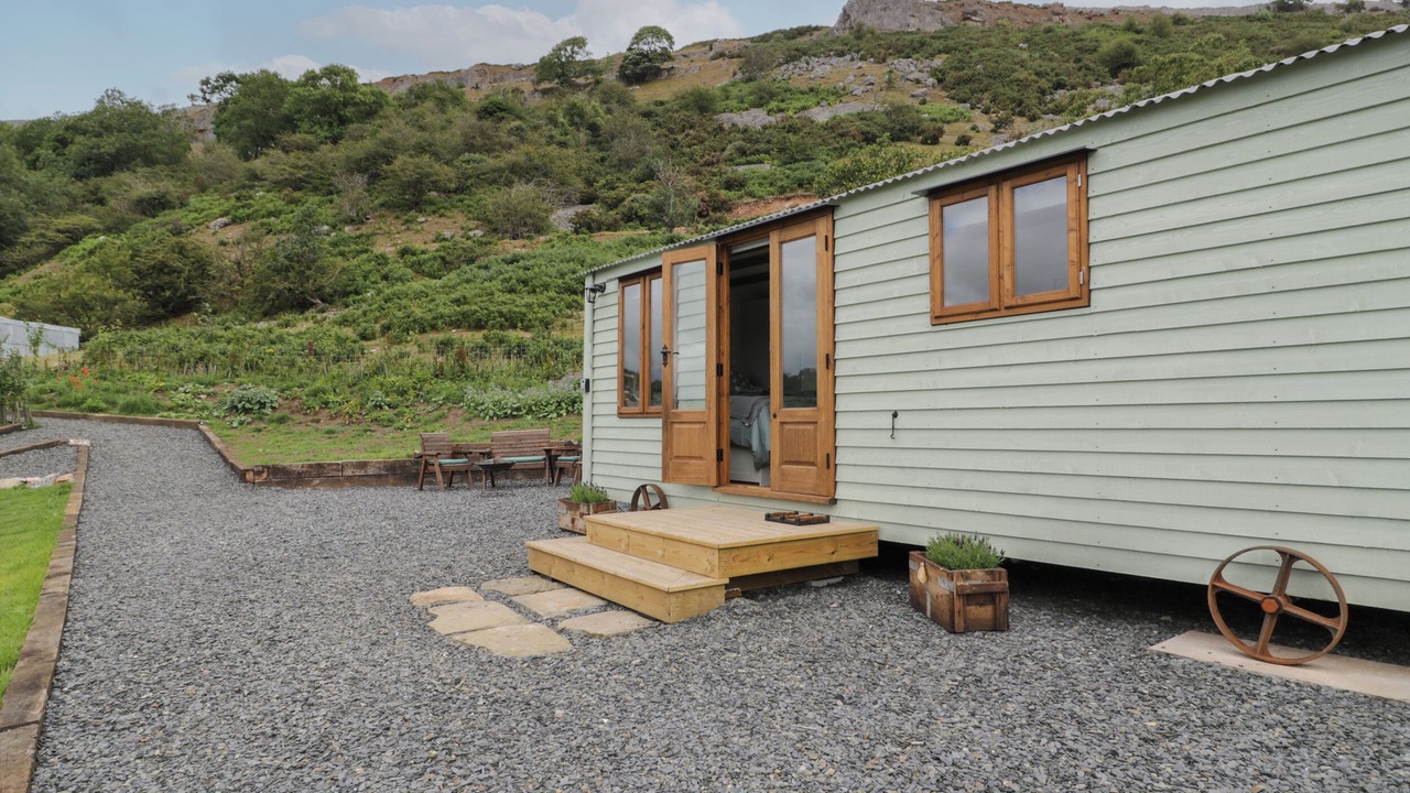 Photo of Outdoor in Acrefair