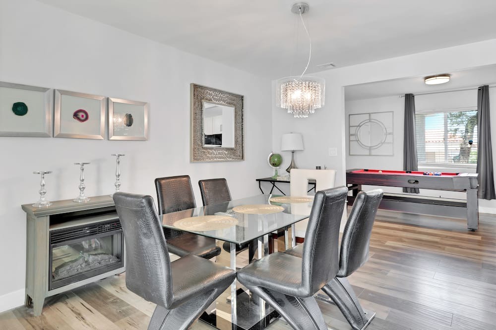 Photo of Kitchen in Palomino Area