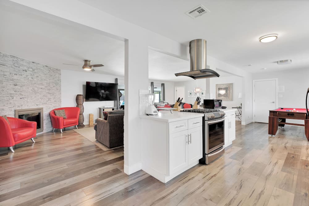 Photo of Kitchen in Palomino Area