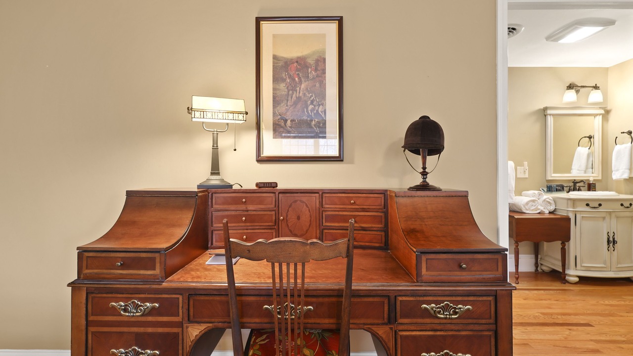 Photo of Bedroom in Emory
