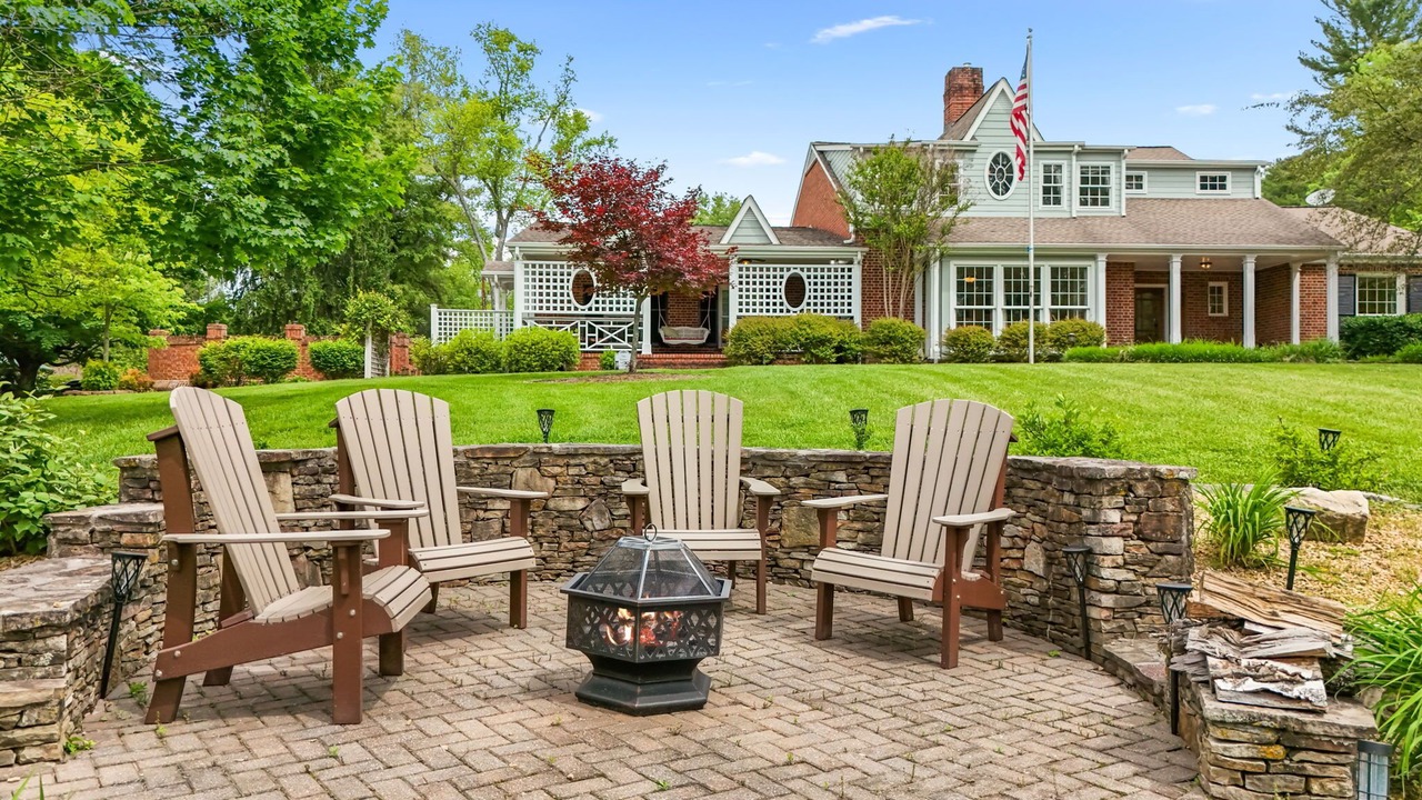 Photo of Outdoor in Emory