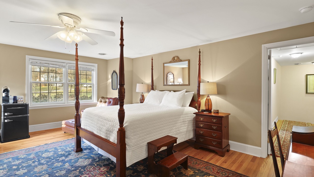 Photo of Bedroom in Emory