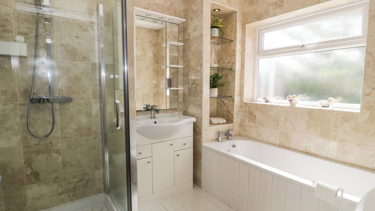 Photo of Others in Bryn-crug