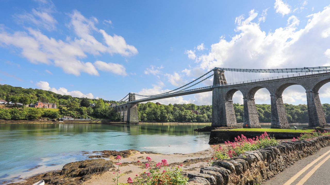 Photo of Others in Menai Bridge