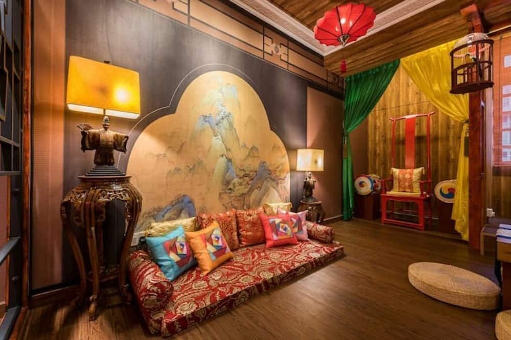 Photo of Livingroom in Salak South